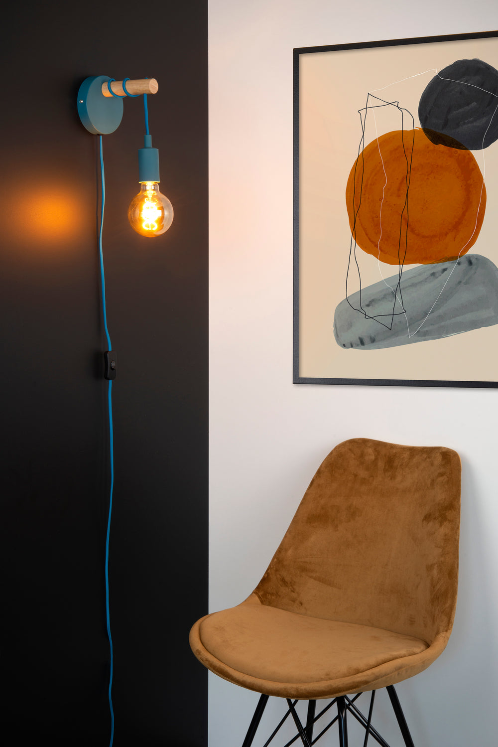 Lucide POLA vägglampa för barn, 1xE27 sockel, Blå finish, Modern rund design, 220-240V, IP20