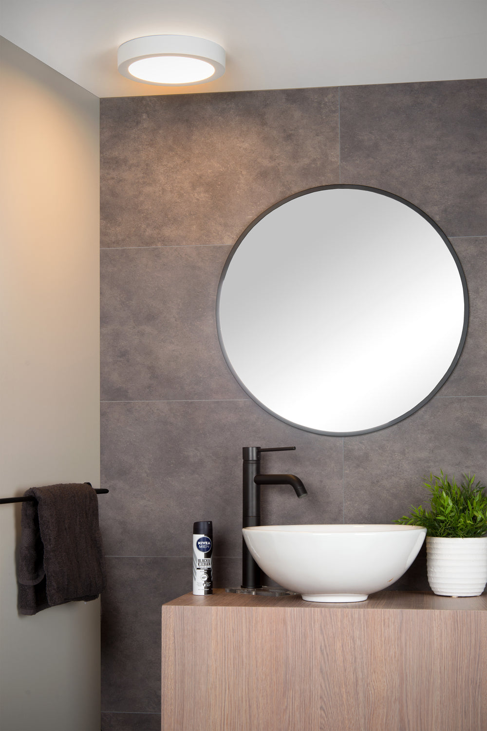 Lucide BRICE plafón LED para baño, regulable 15W 3000K, IP44 redondo 24cm Blanco diseño moderno