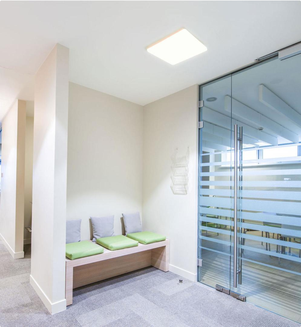 Spectrum LED-Deckenleuchte 36W 230V Aufputzmontage IP20 3000K 2600 Lumen Weißes Gehäuse 430x430 mm