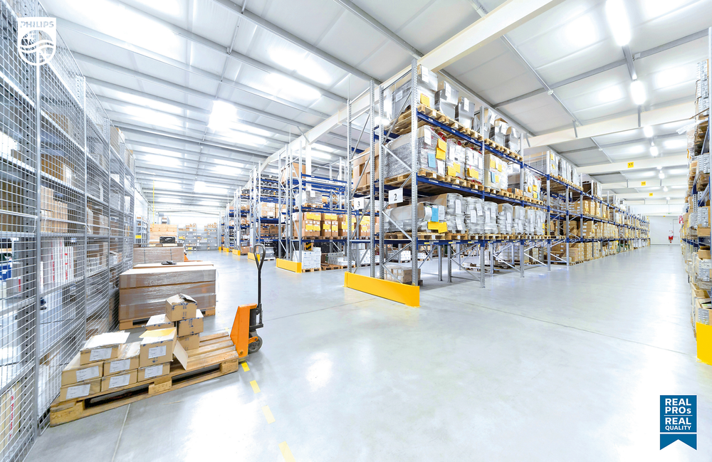 Philips MAS LEDtube HF 120mm HO T8 for energy-efficient lighting