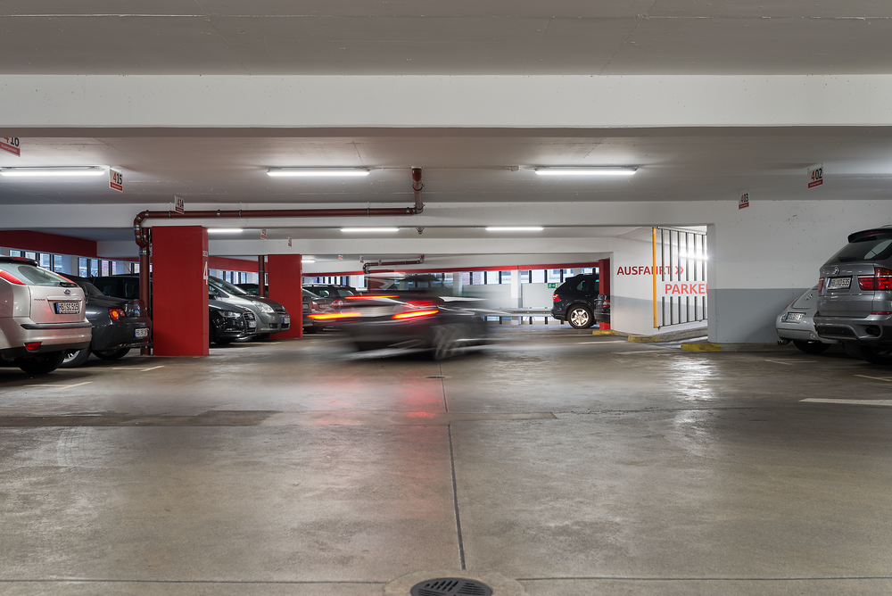 Philips CoreLine WT120C G2 LED Feuchtraumleuchte, 60W, 8000 Lumen, 4000K, IP65 IK08, 1515mm Grau