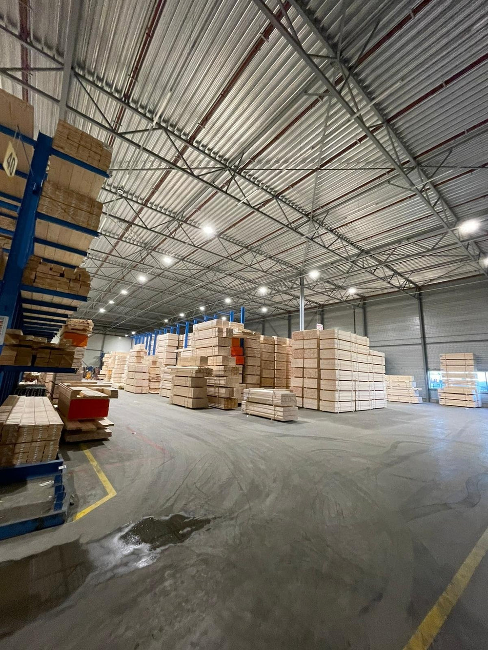 Tsong LED High Bay UFO 100W 15000 lumen 1-10V dimbar 3000K CRI 80 Philips Chip IP20 CE RoHS Svart